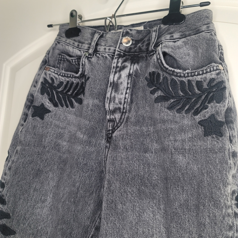 High-Rise Grey Embroidered Women's Jeans